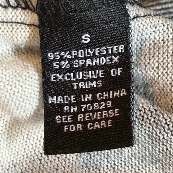 Carbon flannel long sleeve button down top size small - Picture 9 of 12